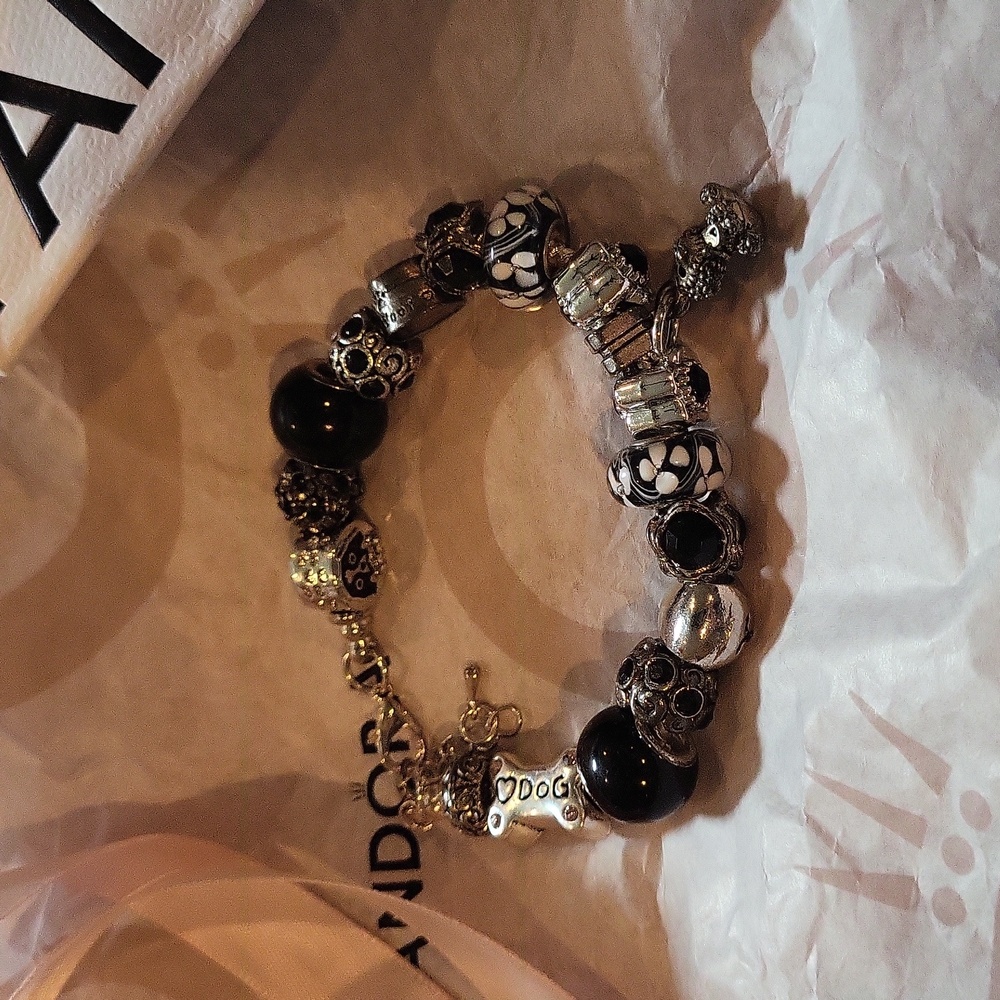 Pandora hp dog bracelet bagged tagged and white pouch was mine never wore